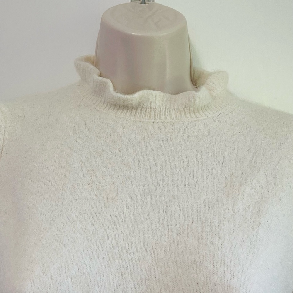 DESIGNED IN PARIS Wool Knit Sweater - Picture 4 of 5
